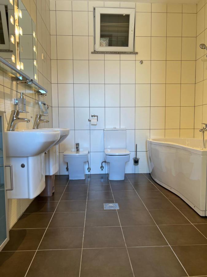 Apartments Angela سيساريكا المظهر الخارجي الصورة